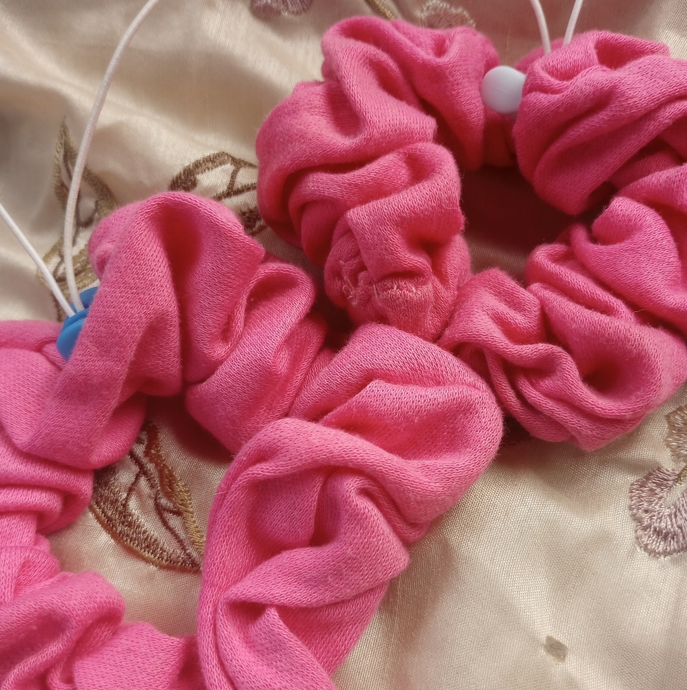 Less String (2 pack) Pink Hair Ties - Picture 2 of 2